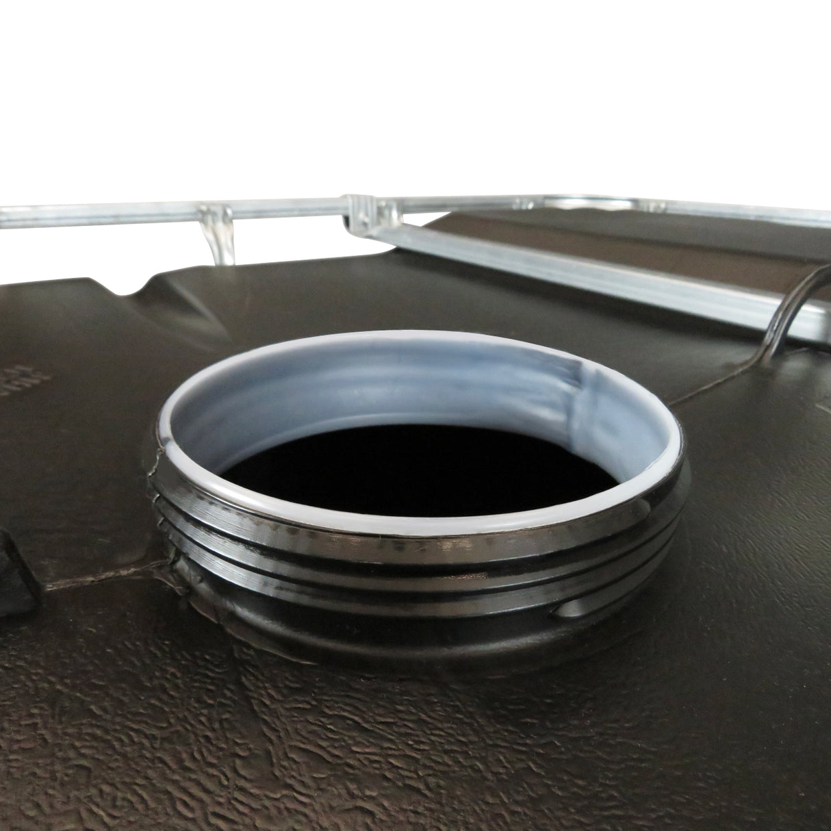 LA_1000_RIBC_1046_Einfüllöffnung